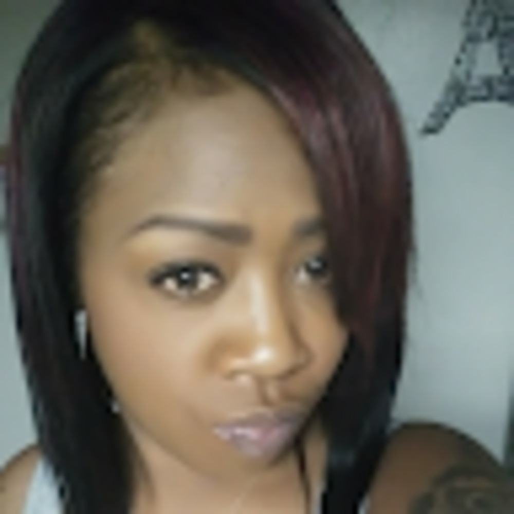 Meet your Posher, Simone